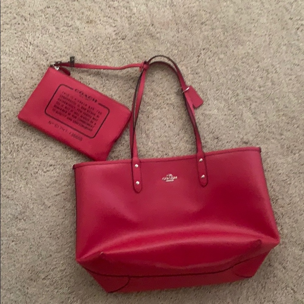 Coach bag tote style - will fit a pc